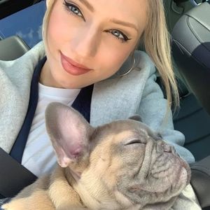 Meet your Posher, Adriana